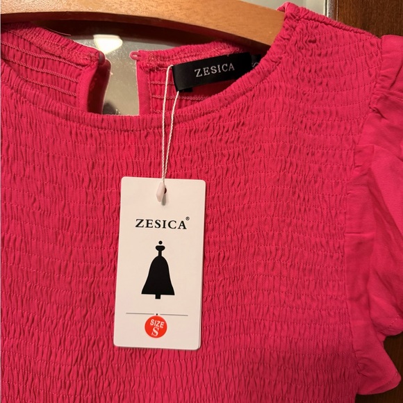 Elegant Pink Women's Dress - Picture 3 of 3